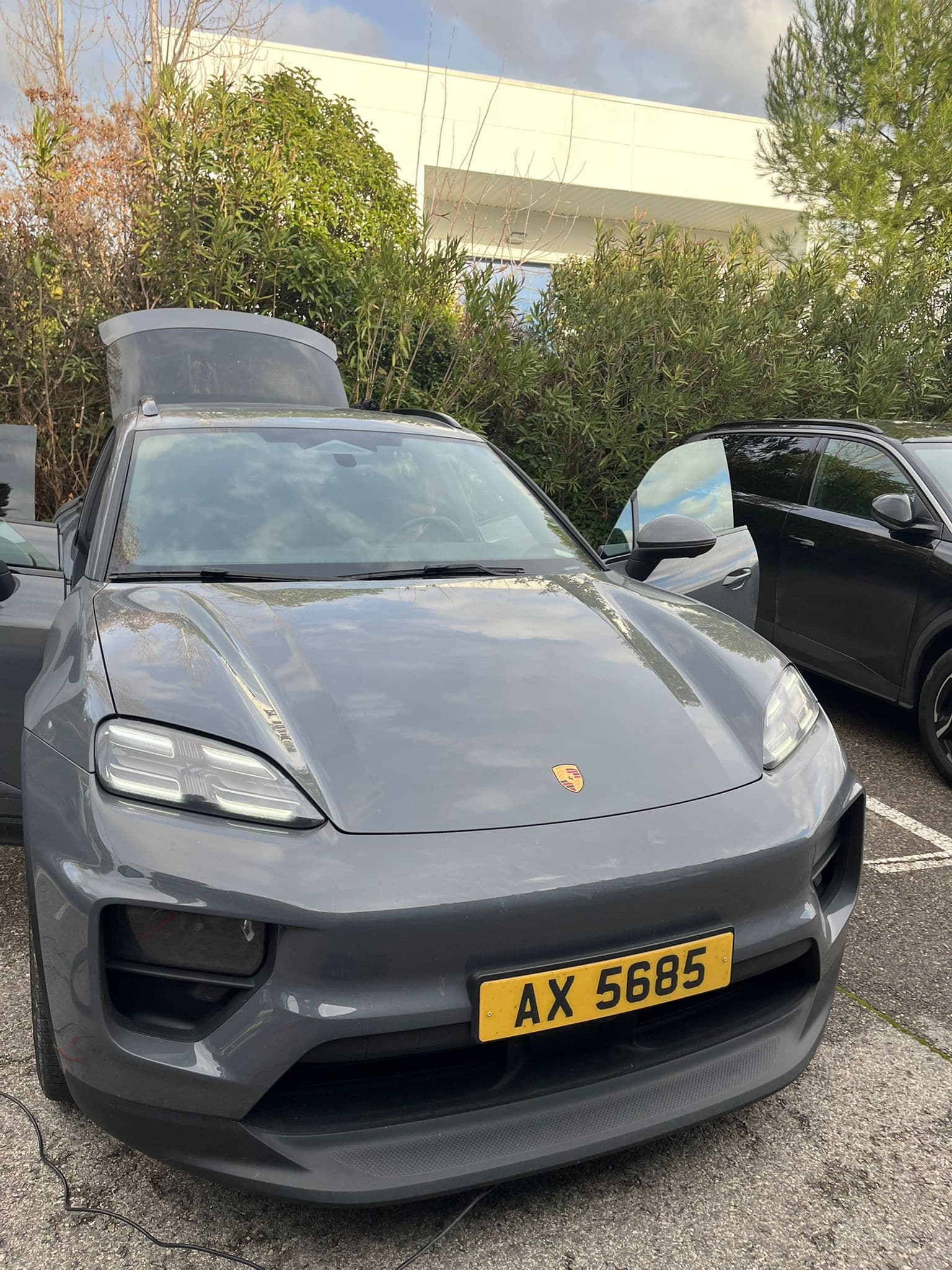 Nettoyage extérieur Porsche Macan à Marseille